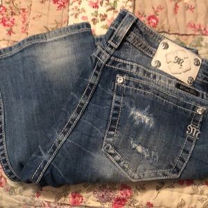 Distressed miss me jeans. Perfect condition